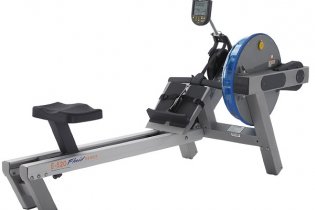 ������� �������� � ������ �������������� FDF Evolution Fluid Rower E520