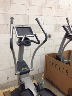 ������������� �������� Technogym Excite 700 TV